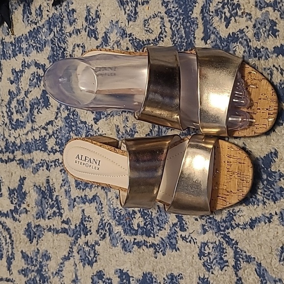 Alfani step n flex sz 8 gold cork low heel sandals new SH131 - Picture 2 of 6